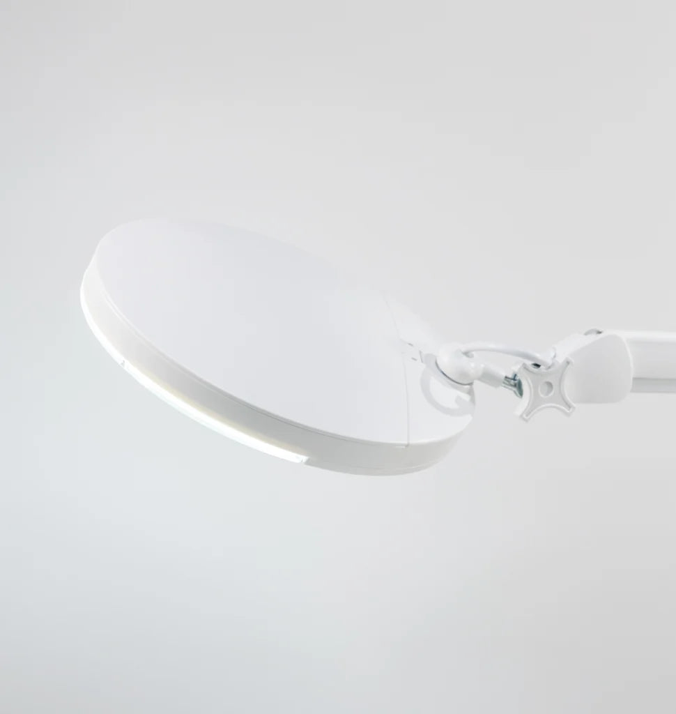LUPA LED Magnifying light (table mounted)